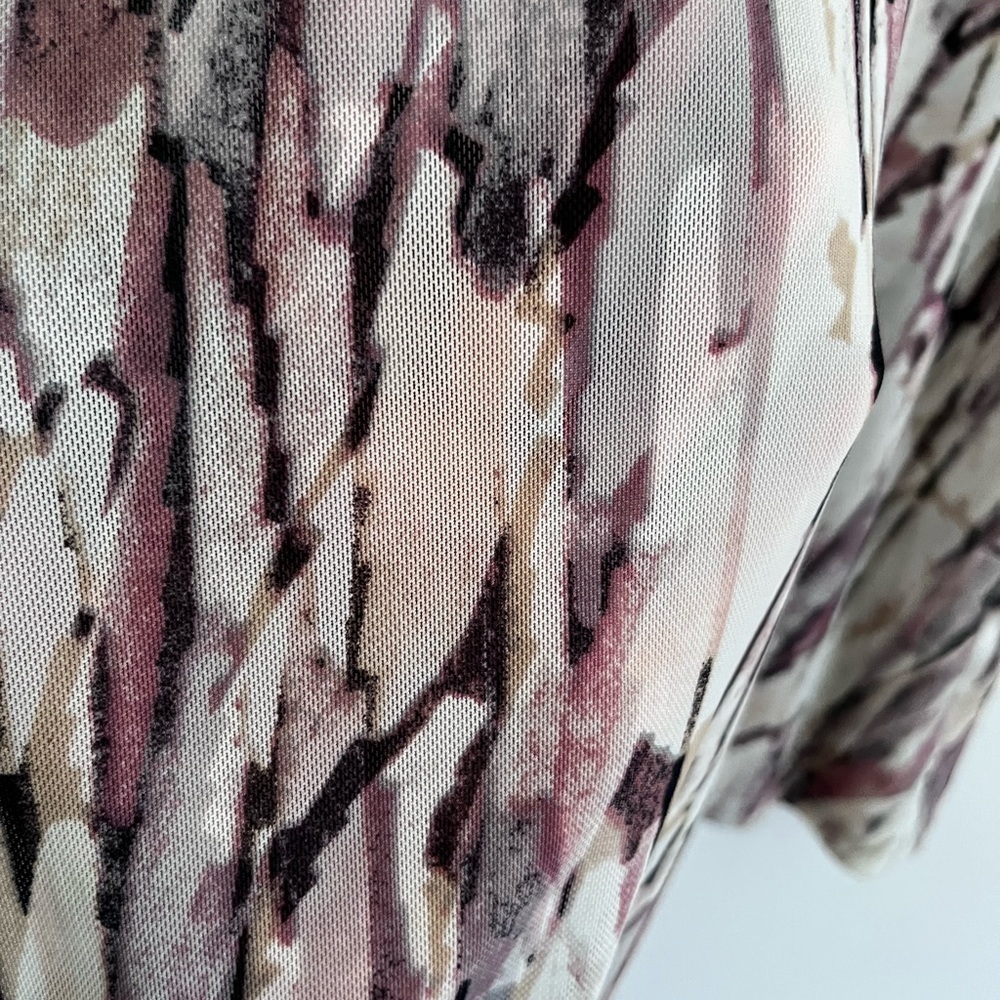Logo Mesh Abstract Boho Ruched Top - Picture 3 of 5